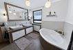 Bad EG mit Wanne und Dusche