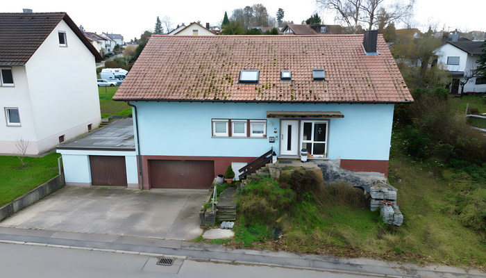 Hausansicht (Straßenseite)