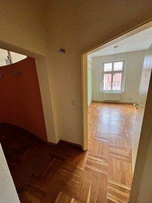 von rechts zur Fläche.jpg