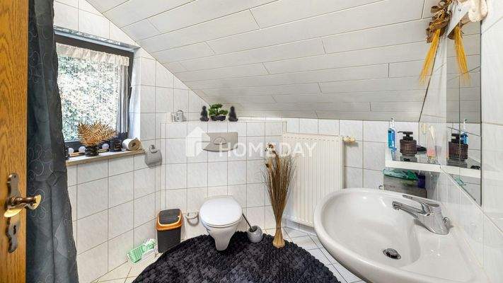 Haus 1 1. OG Badezimmer 1