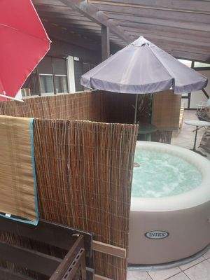 Galerie mit Whirlpool