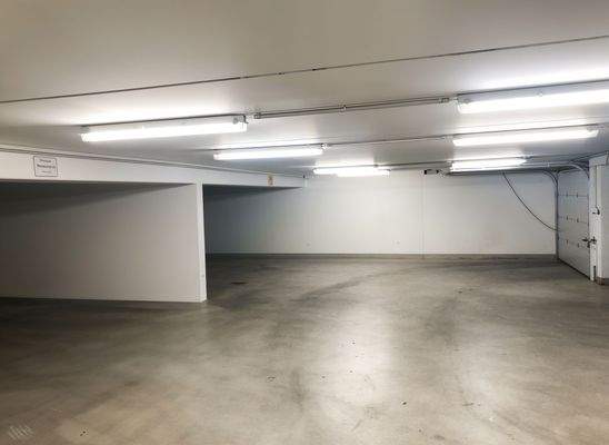 2 Tiefgaragenstellplätze zu je € 60.000,- | 2 underground parking spaces at €60,000 each