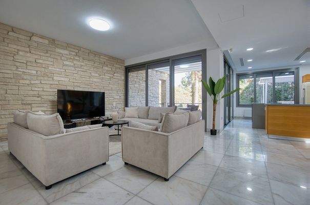 661402-detached-villa-for-rent-in-kato-paphos_orig