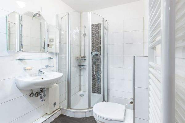 DI - Forbes Global Properties