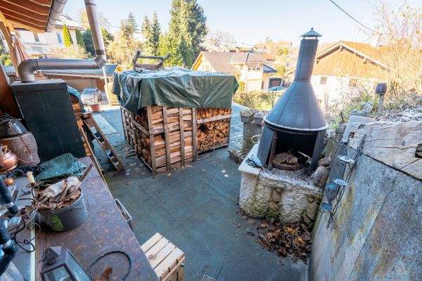 Sitzmöglichkeit über Garage