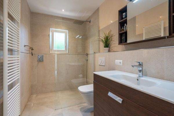 90d9dc65-cbe0-4350-803a-135167fdecc1