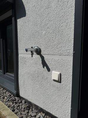 Strom und Wasser im Garten? Klar!