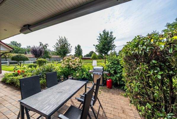 Terrasse mit Markise