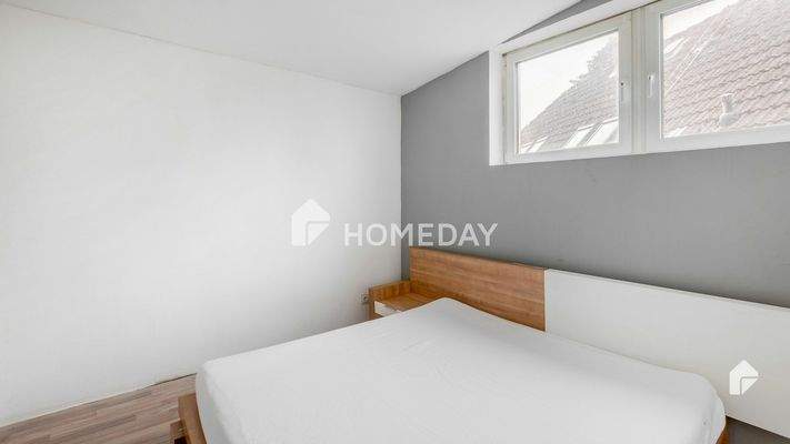 1. OG Schlafzimmer 1