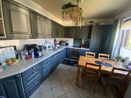 Küche mit Sitzbereich