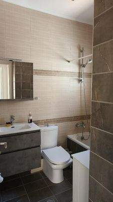 Kreta, Kalamitsi Amigdali: Charmantes kretisches Haus mit privatem Olivenhain und Bergblick zu verkaufen