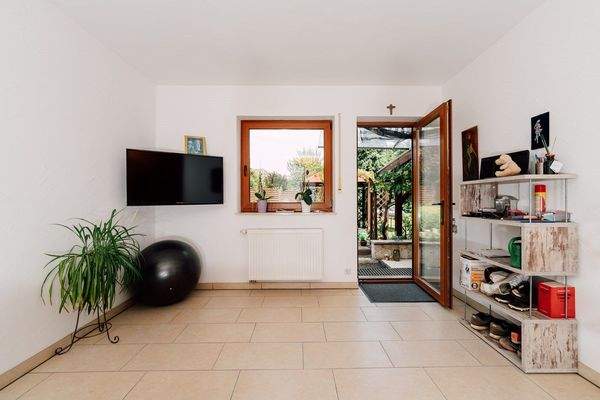 Büro mit Terrassenzugang