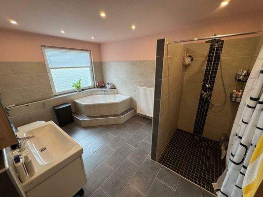 Badezimmer Obergeschoss 