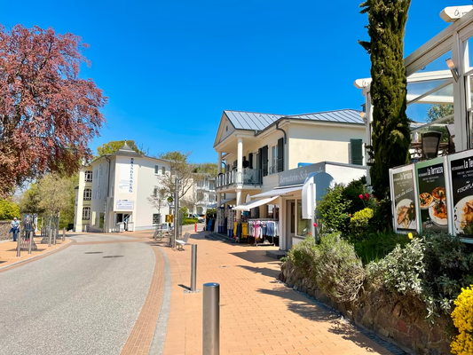 Einkaufsstrasse in Göhren