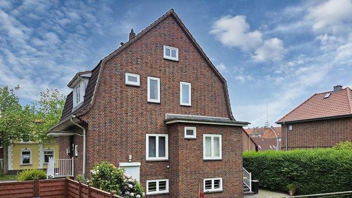 Nordost, vom Nachbargrundstück