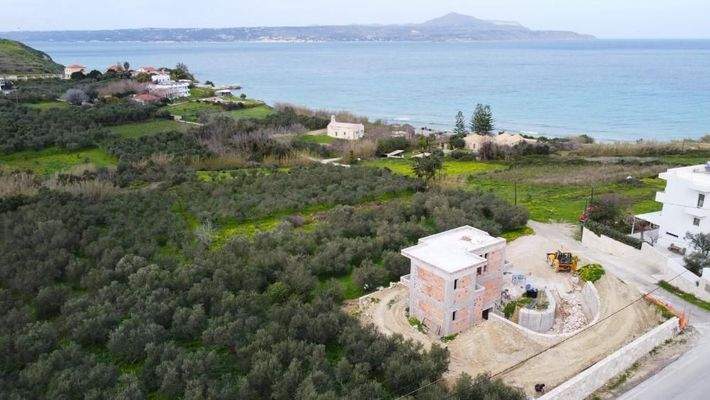 Kreta, Kera bei Kalyves: Villa mit Panoramablick aufs Meer, nur wenige Schritte vom Strand entfernt, zu verkaufen