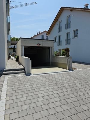 Tiefgarage Ein- und Ausfahrt