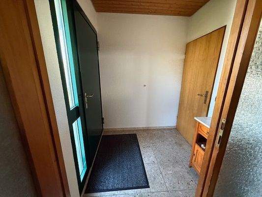 Hausflur/Eingangsbereich UG