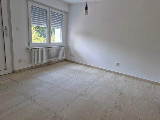 Eingang der Einliegerwohnung und Küchenbereich