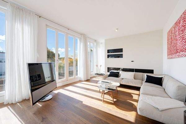 Ethanolkamin und Eichendielen