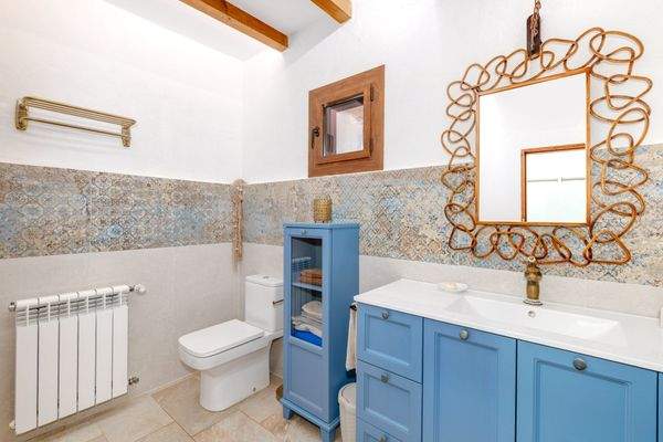 Badezimmer im Erdgeschoss