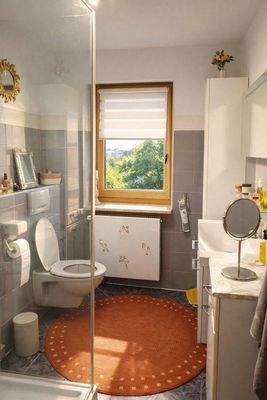 Bad / Gäste-WC im Obergeschoß