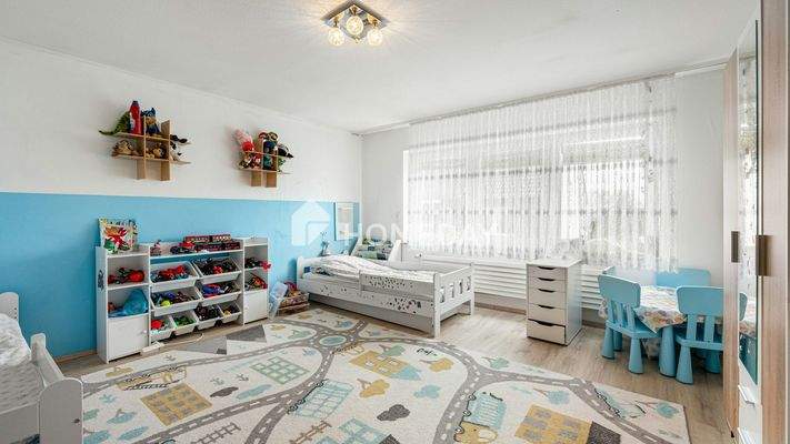 Nebenhaus 1. OG Kinderzimmer 1 2