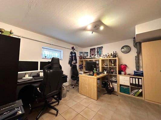 Hobbyraum/Arbeiten KG