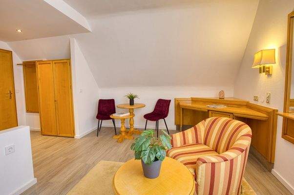 Boardinghaus Zeitwohnen Kurzzeitmiete Gerlingen Stuttgart statt Hotel bei urbanbnb (4).jpg