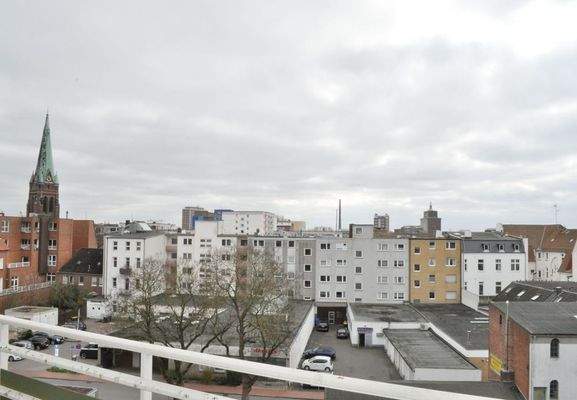 Blick vom Balkon des Leerstandes 5. OG links