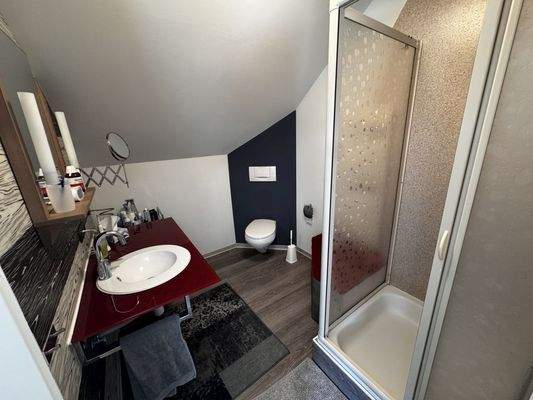 Blick in ein Bad im OG