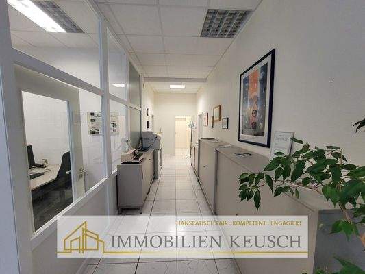 Zentraler heller Flur