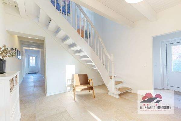 Großzügig gestaltete Diele