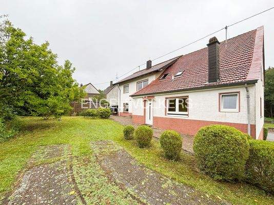 Terrasse und Rückansicht