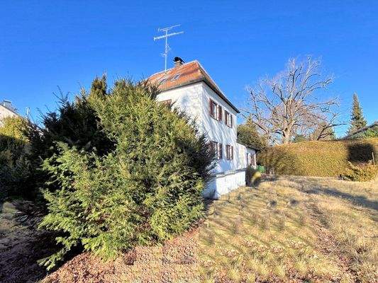 Grundstück mit Altbestand