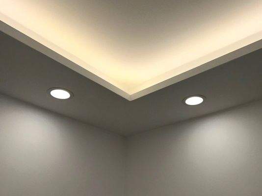 Zweifach schaltbare Deckenbeleuchtung