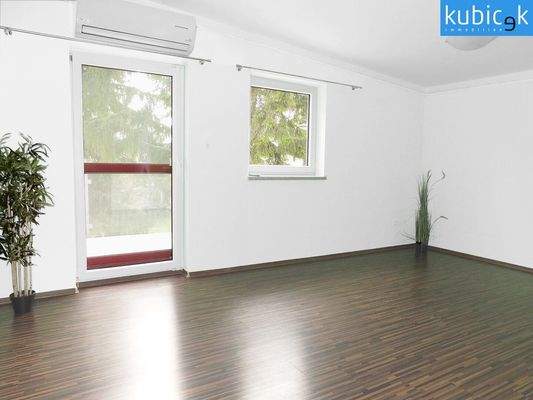 Zimmer OG - Ausgang zur Terrasse