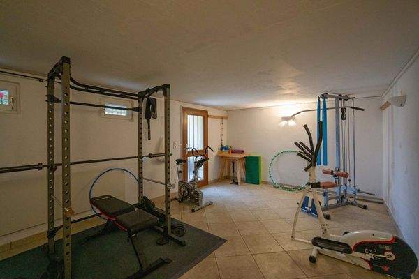 Keller mit direktem Gartenausgang