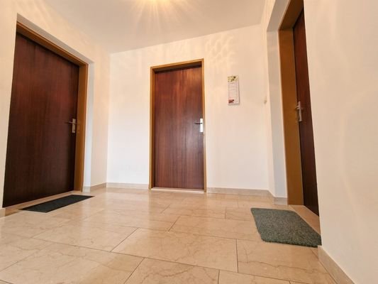 Eingänge Wohnungen/Zimmer 1.OG