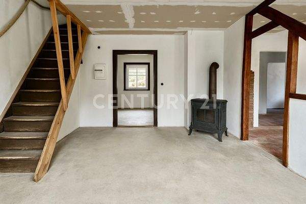 Harmonischer Übergang vom Essbereich zur Küche