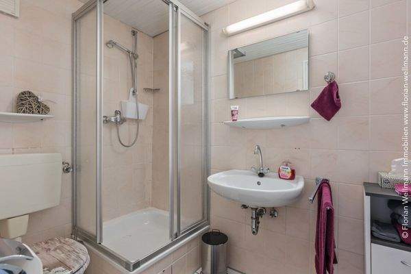 Souterrain Bad mit DU 2,80 m²