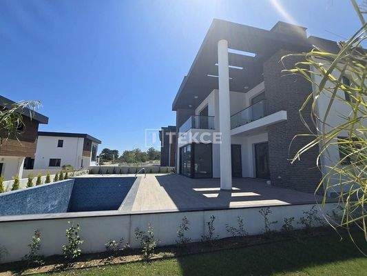 Detached Villas with Unblocked Sea and Mountain Views in Girne