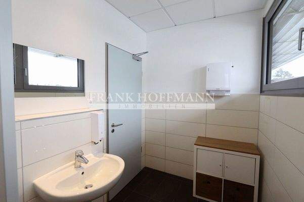 M1341-2.OG Sanitär Damen