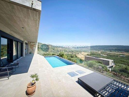 d64a421ef7d44178bac6ad8a9e14dd93-original