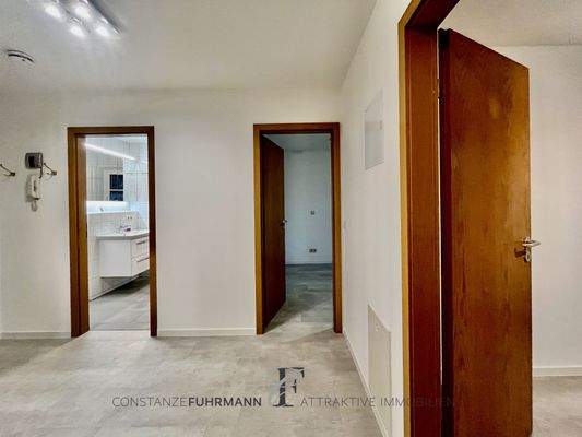 Flur und Eingangsbereich