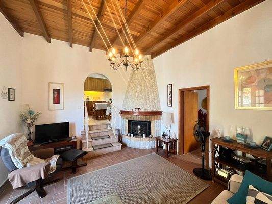 House For Sale In Nio Chorio IMG-20250603-WA0027.j