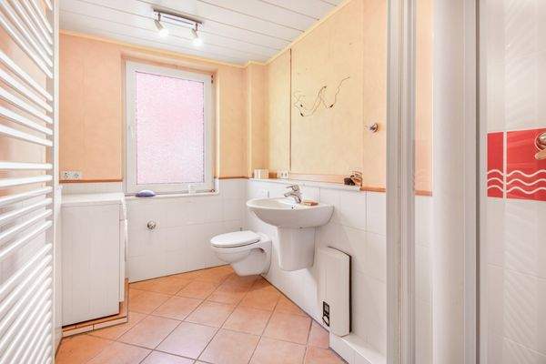 Badezimmer im Obergeschoss