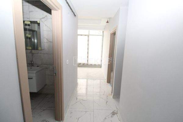 1 Bedroom Apartment in a Complex in İstanbul, Esenyurt