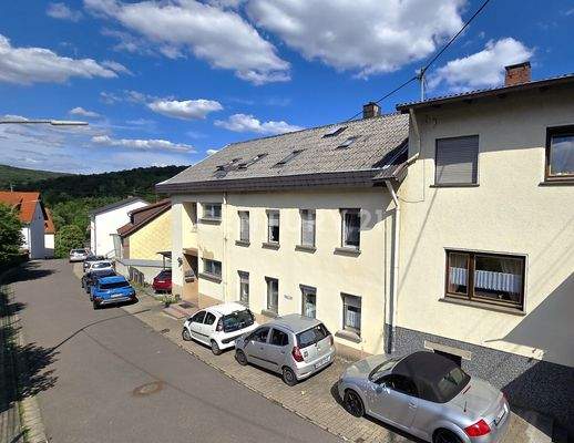 Ansicht des Hauses von der oberen Vorderseite