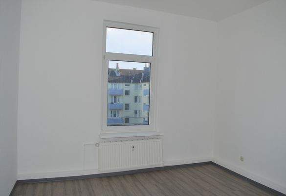 Goethestraße 3_2.OG rechts 5.JPG